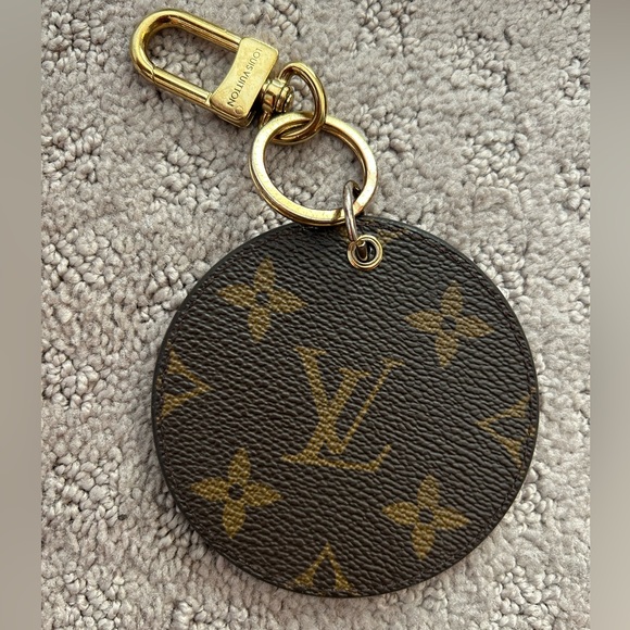 Louis Vuitton Accessories - Authentic Louis Vuitton Monogram Reverse Key Holder and Bag Charm